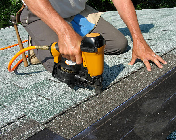 Best Commercial Roofing Services  in Swisher, IA